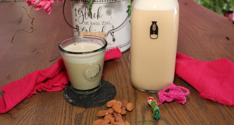 Pflanzenmilch im Mylky